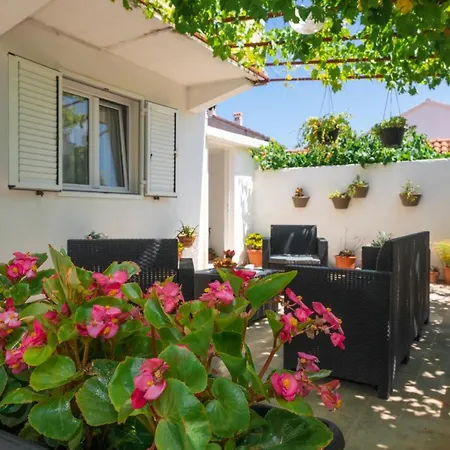 Two Flowers Luxury Apartment Supetar
