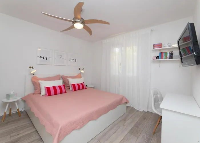 Two Flowers Luxury Apartamento *